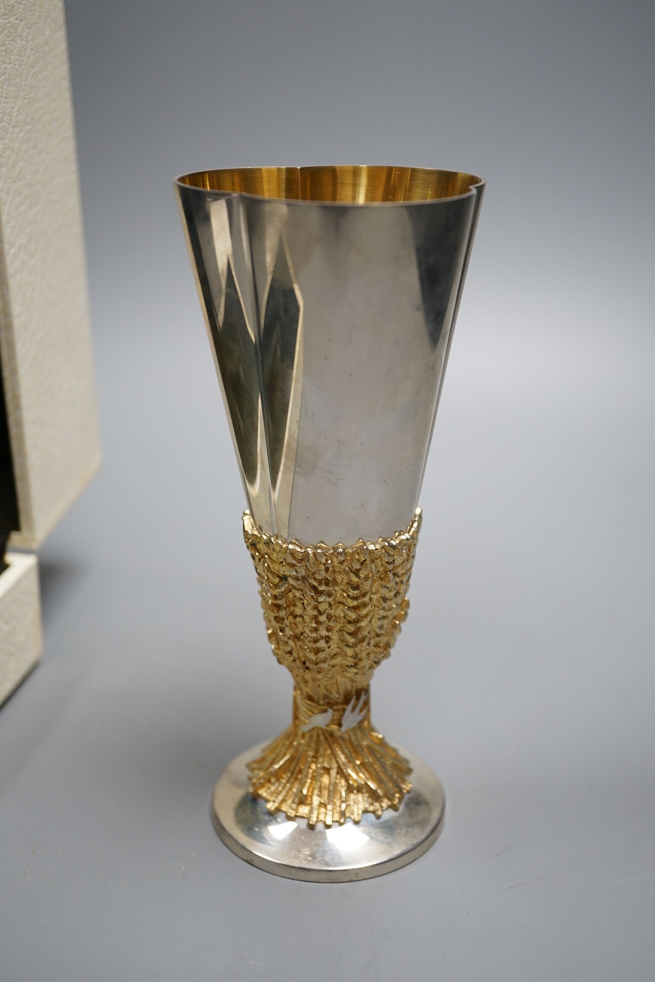 A cased modern Aurum limited edition parcel gilt silver Chichester Cathedral commemorative goblet, no. 304/600, 16.6cm